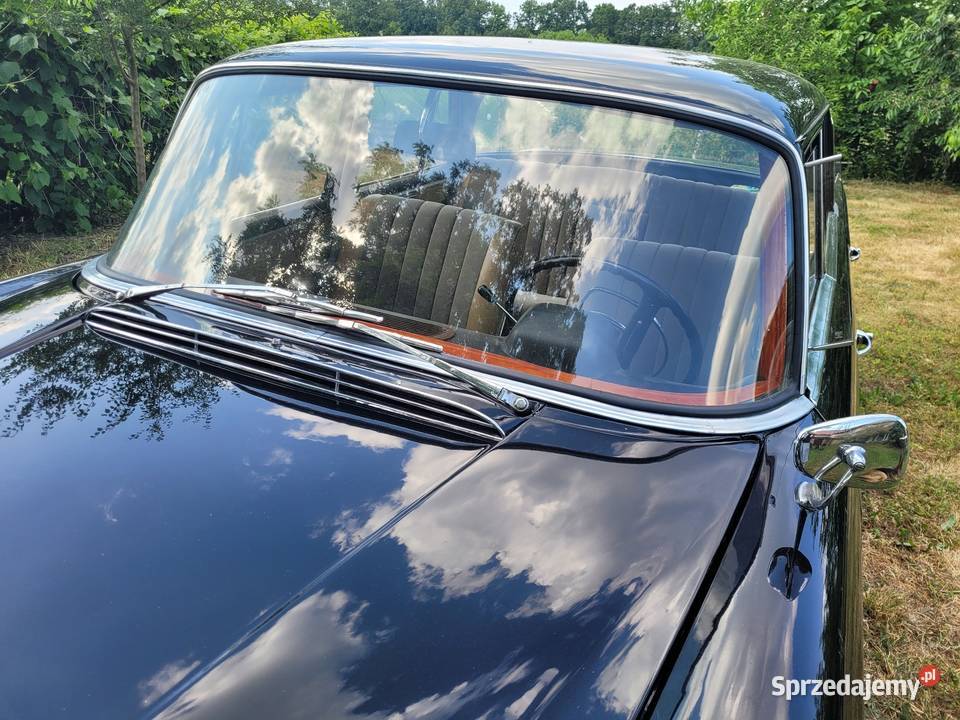 Mercedes w110 1966 r zarejestrowany na żółte Lubsko