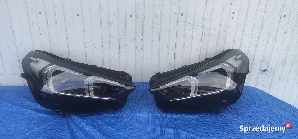 BMW X1 U11 FULL LED LAMPA PRZÓD osobowe sprzedam