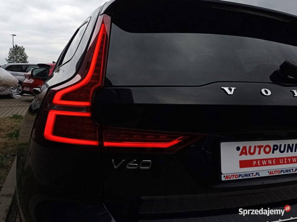 Volvo V60 2023r FV23 SalonPL Full LED Pilot 1969cm3