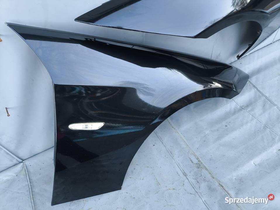 BMW E90 E91 BŁOTNIK LEWY PRAWY PRZEDNI Radom