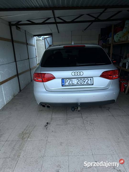 Samochód osobowy benzyna A4 wielkopolskie Ptusza