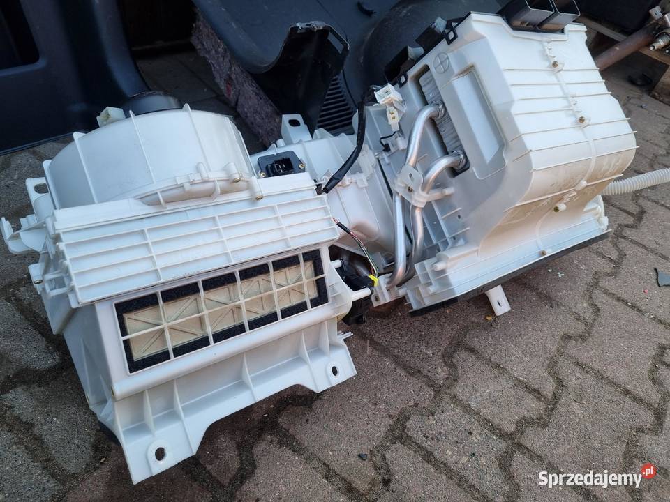 NAGRZEWNICA SUZUKI GRAND VITARA II 20 7415664J10