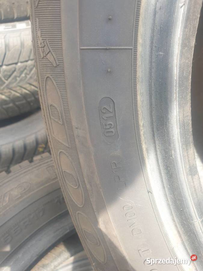 Dwie sztuki opon zimowych 22555 R17 5mm bieżnika zima warmińsko-mazurskie Dobre Miasto sprzedam