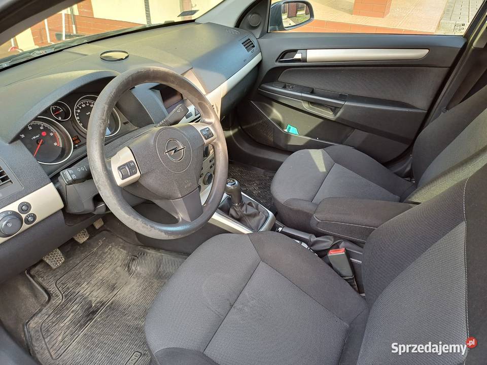 Opel Astra 17 diesel zmieniarka CD Olsztyn