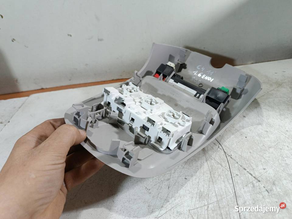 LAMPKA OŚWIETLENIE KABINY CITROEN C4 II