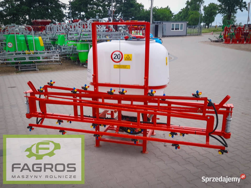 nowy OPRYSKIWACZ polowy ciągany 200 do