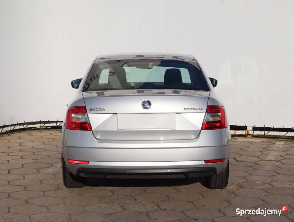 Skoda Octavia 15 TSI Rok produkcji 2018 Łódź sprzedam