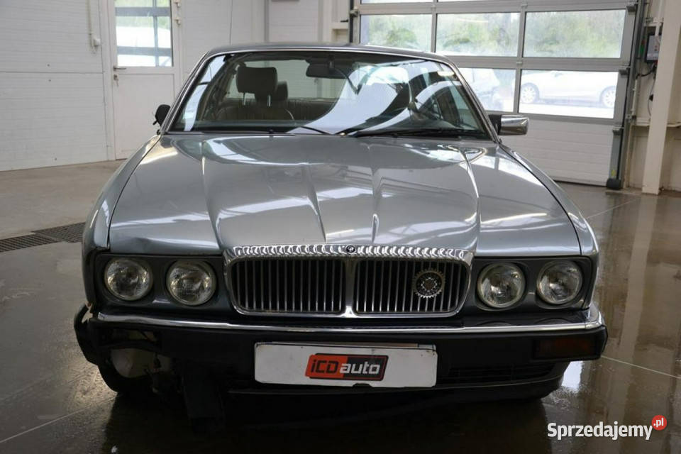 Jaguar XJ xj6 32 benzyna 210 automat skóra 3200cm3