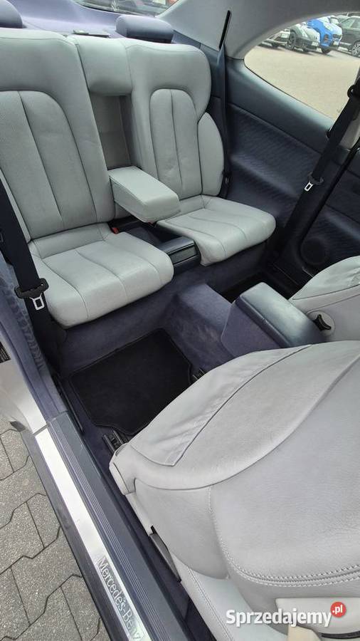 MercedesBenz CLK 200 20 136 Coupe srebrny mały Mercedes-Benz Białystok