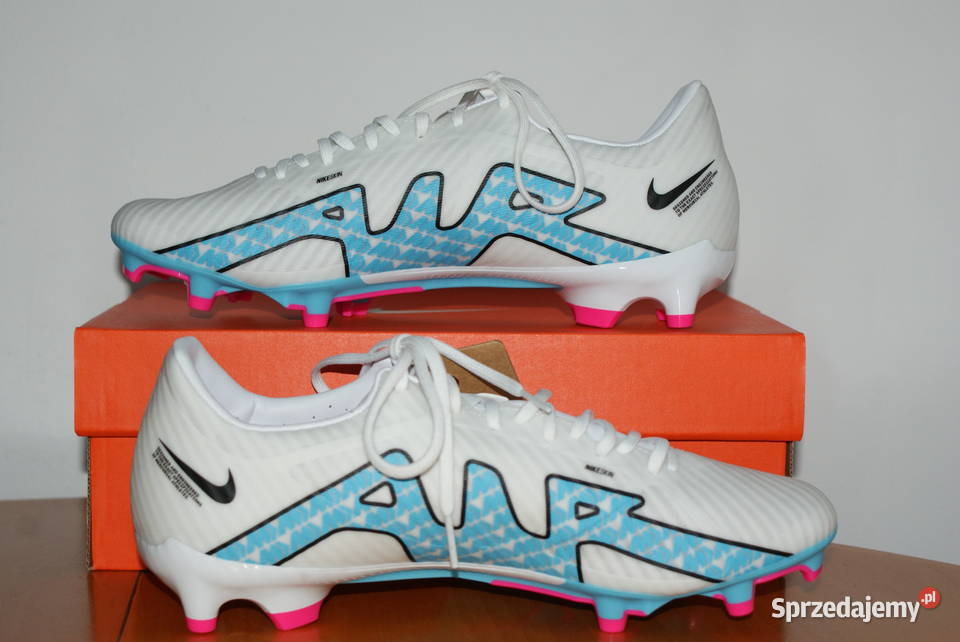 BUTY PIŁKARSKIE KORKI NIKE ZOOM VAPOR 15 ACADEMY Toruń