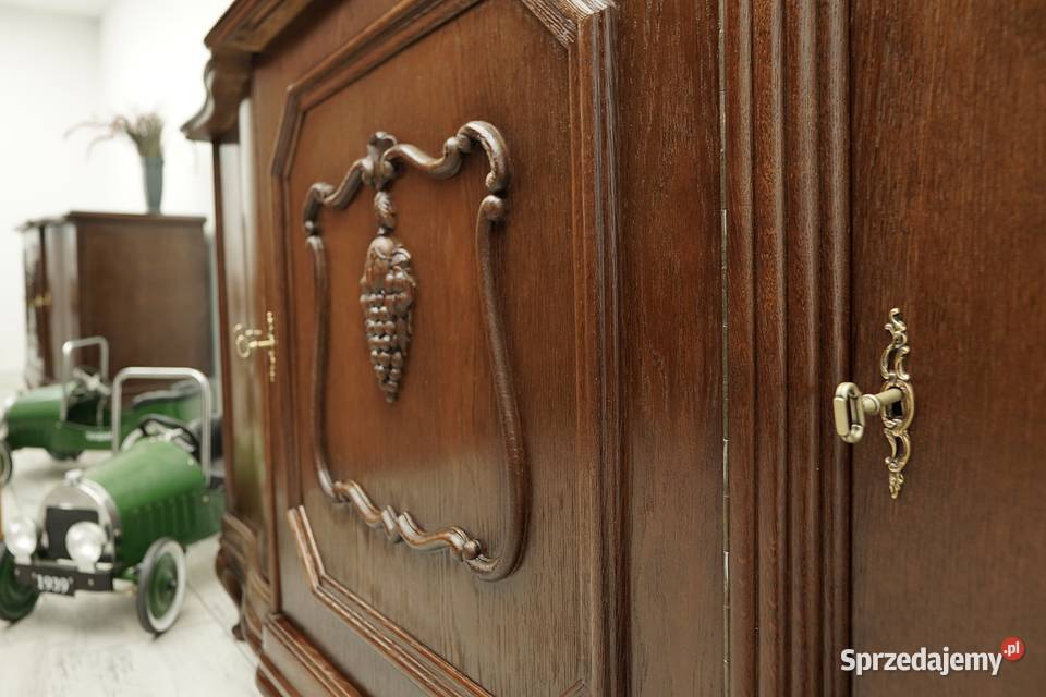 Dębowa komoda z lat 20tych w stylu secesyjnym Jerka sprzedam