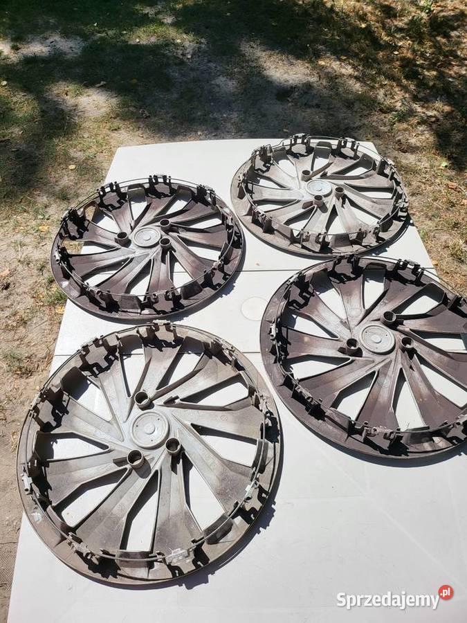 4 Kołpaki 15 calowe vw Passat b stan Wrocław
