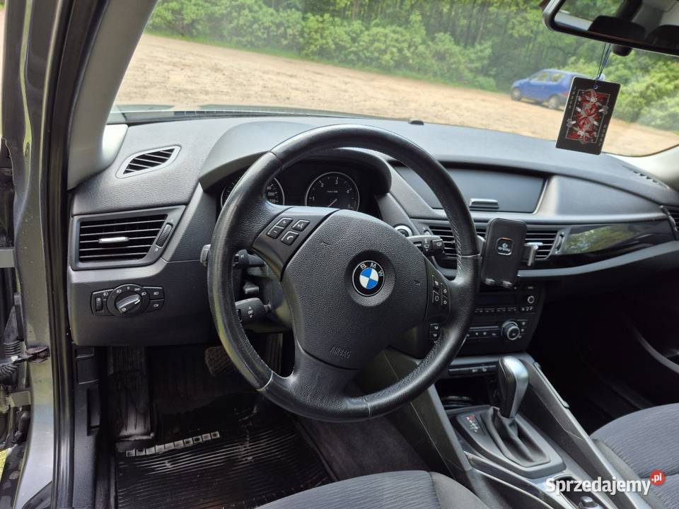 BMW X1 xDrive 4x4 zadbana zimowki kurtyny powietrzne Młochów