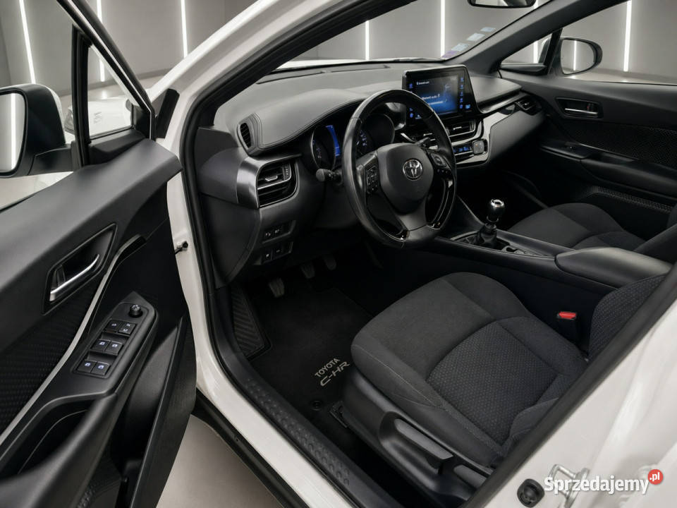 Toyota CHR 12 benzynamanualkamera cofania100 C-HR