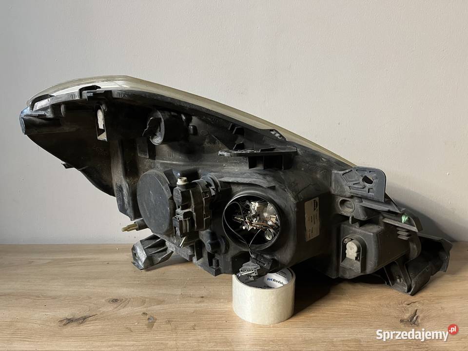 Renault Clio III lampa reflektor lewy przód Lipsko
