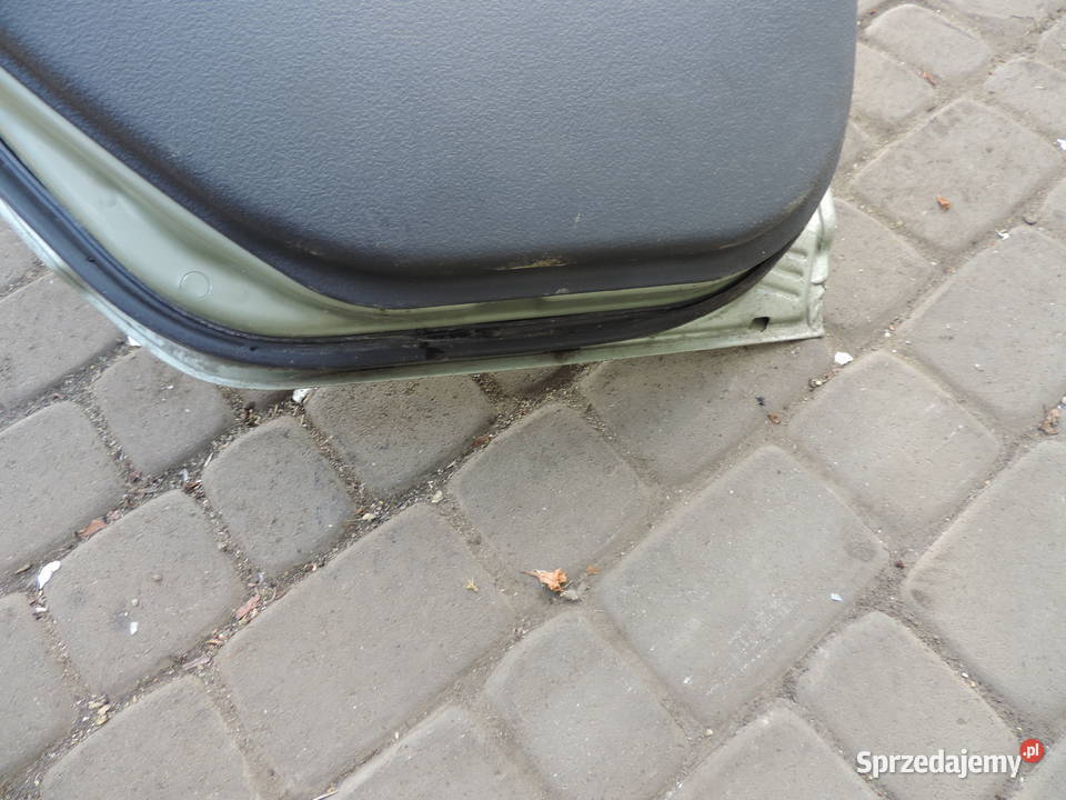 DRZWI LEWY TYŁ TOYOTA YARIS 1 HB 6Q2 Nowy Sącz