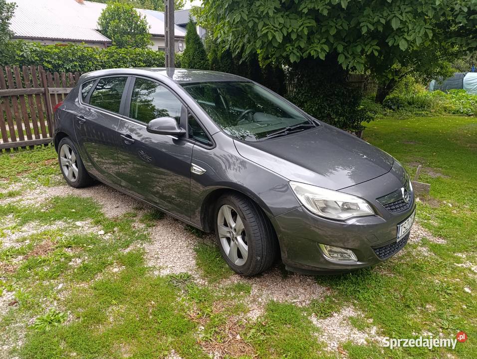 Opel Astra J 14 turbo benzyna Piotrkowice