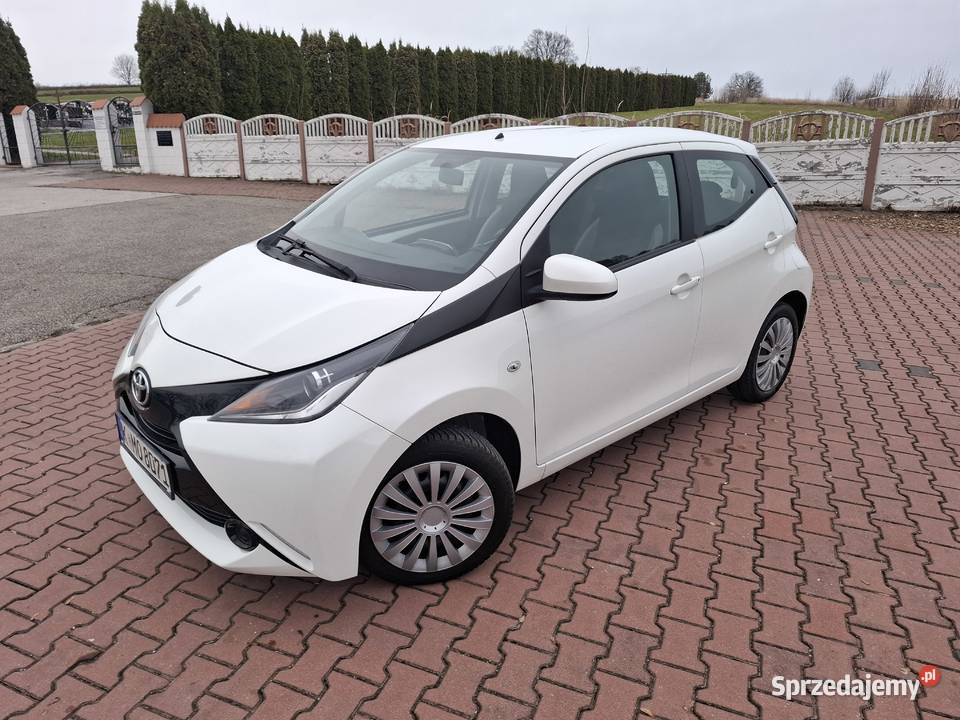 Toyota Aygo 10 BenzynaKlimaTempomatSerwis Pawłów