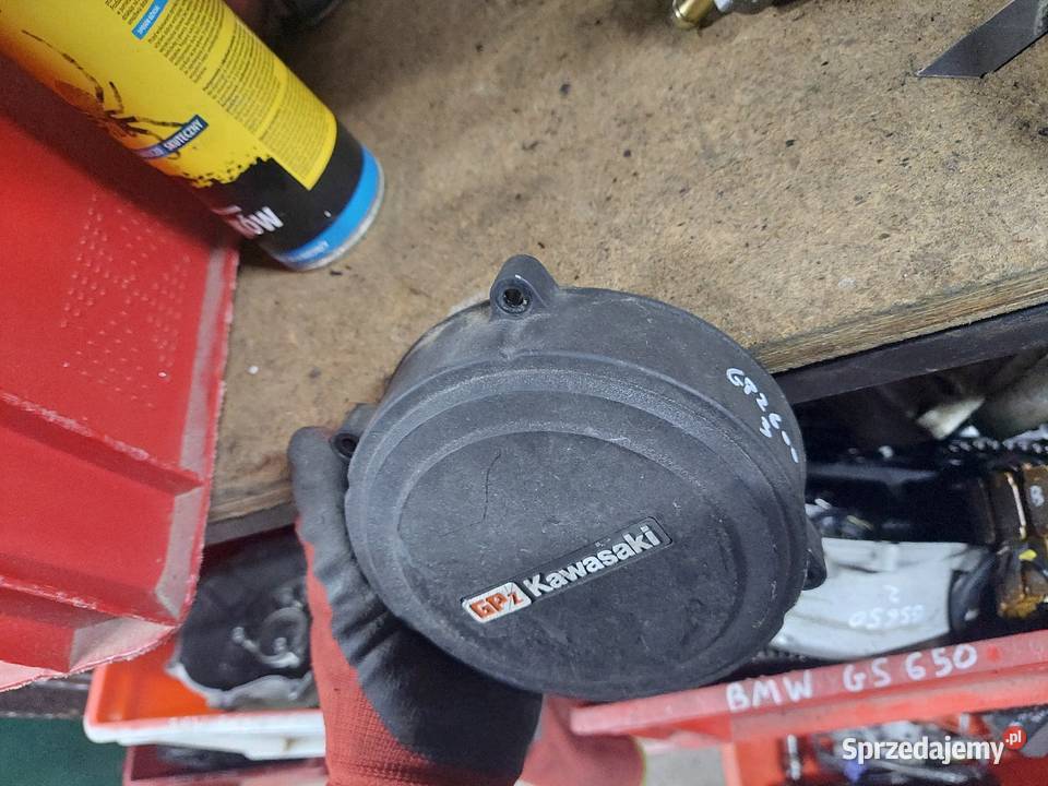 Kawasaki GPZ 600 pokrywa lewa zapłonu iskrownika Jelenia Góra