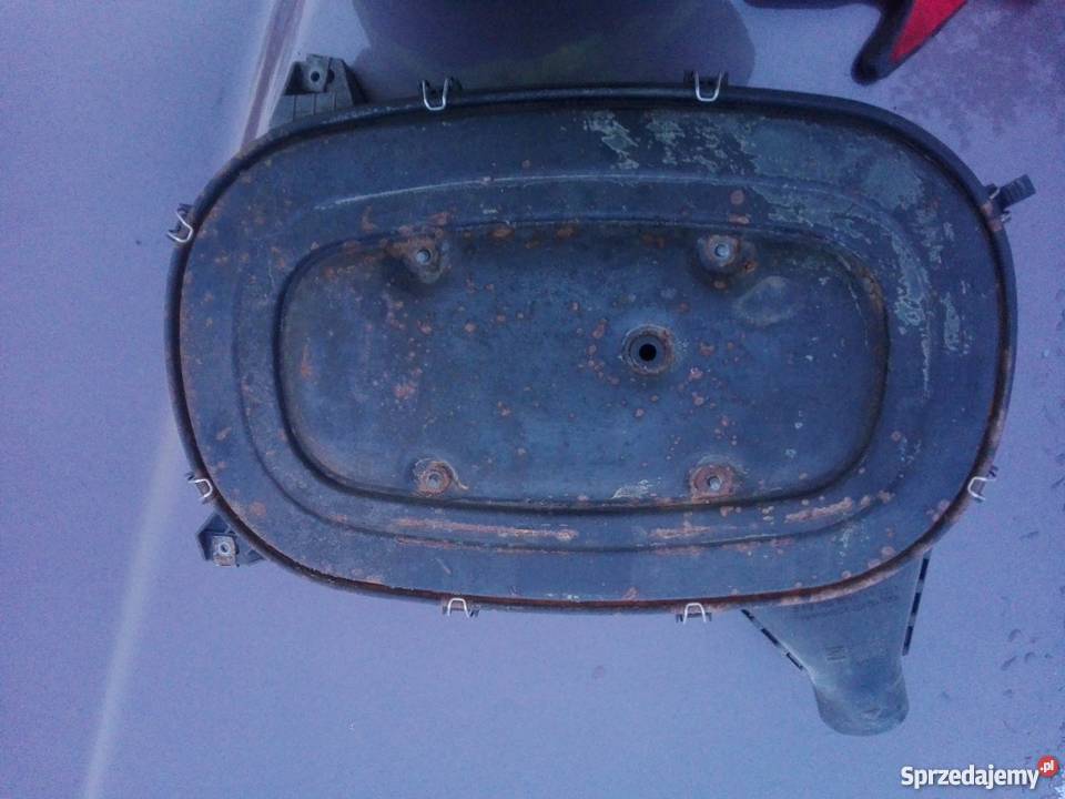Mercedes 190 124 obudowa filtra powietrza Radom