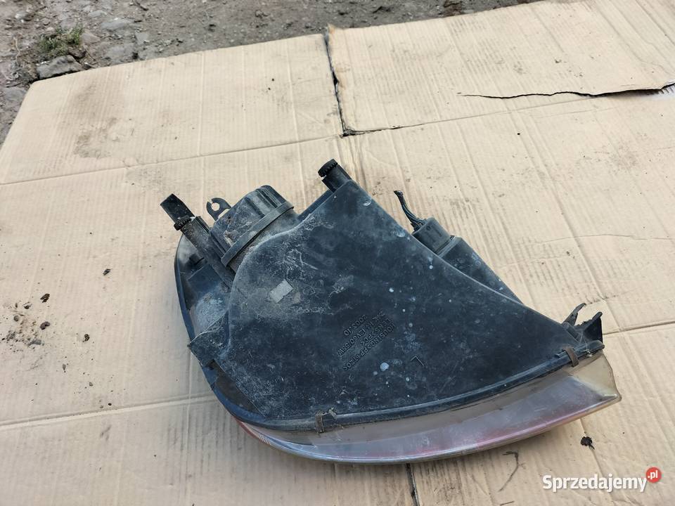 FORD FIESTA MK5 MK6 REFLEKTOR LAMPA PRZÓD lubelskie Kamień-Kolonia