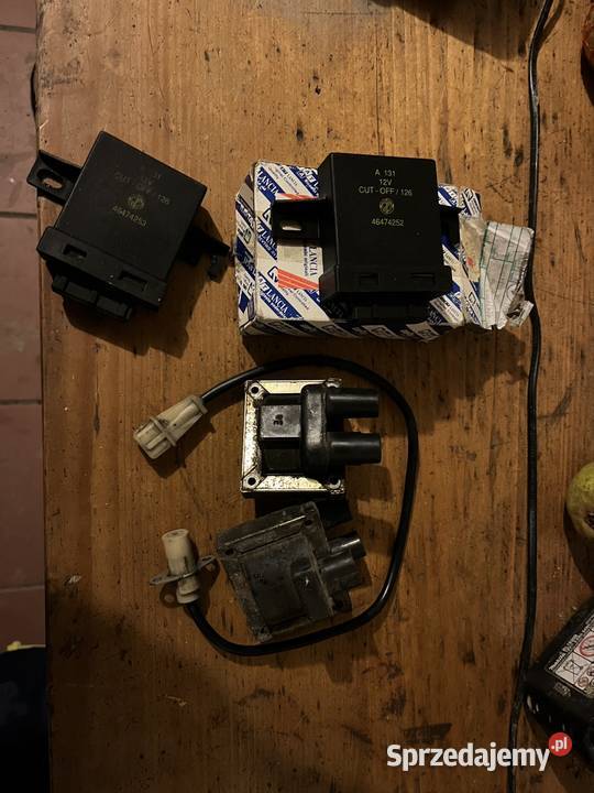 Części Fiat 126p maluch elektrochrom. lusterka boczne Limanowa sprzedam