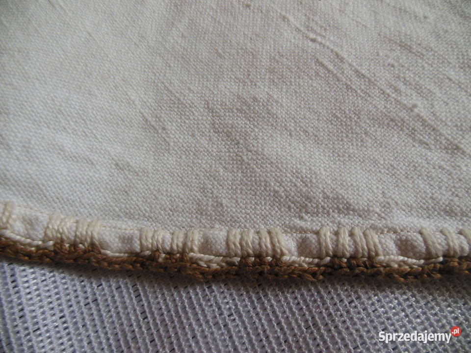 Obrus lniany haftowany ręcznie ścinane koło Rękodzieło świętokrzyskie Kielce