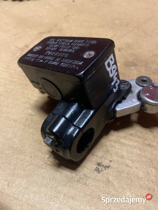 Suzuki GSXF 600 klamka pompa hamulcowa B943 Poznań