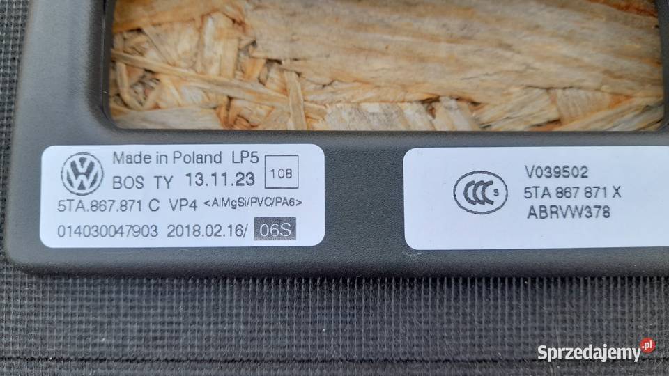 ROLETA BAGAŻNIKA VW TOURAN II 5TA867871C osobowe Goleniów