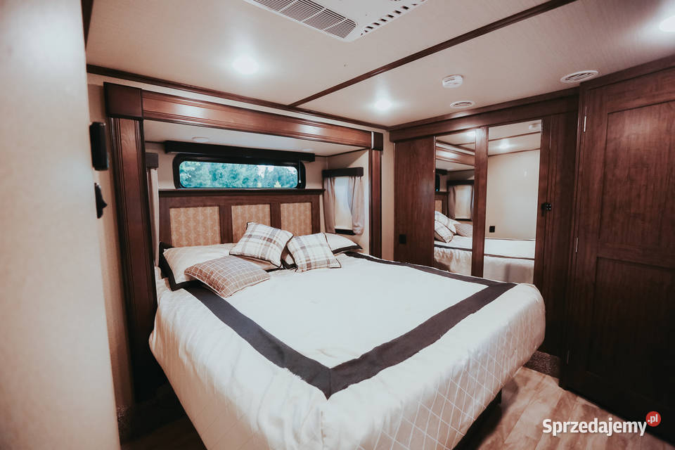 2021 Grand Design Solitude Karnin