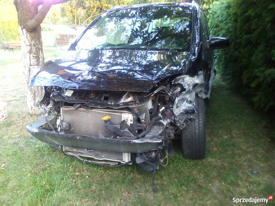 Opel Zafira B 18gaz kolizji Rok produkcji 2010 Zafira