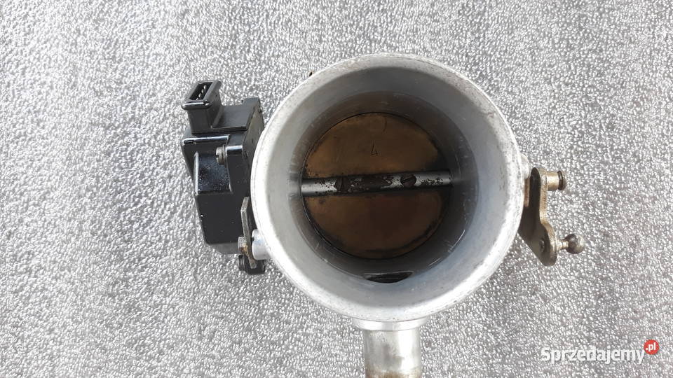 Przepustnica Mercedes V8 116 107 108 109 osobowe Bukownica