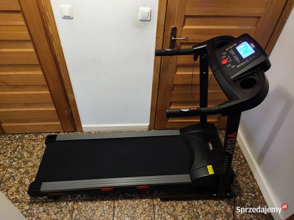 Bieżnia elektryczna York Fitness T700 Sprzęt do ćwiczeń łódzkie Glinnik sprzedam