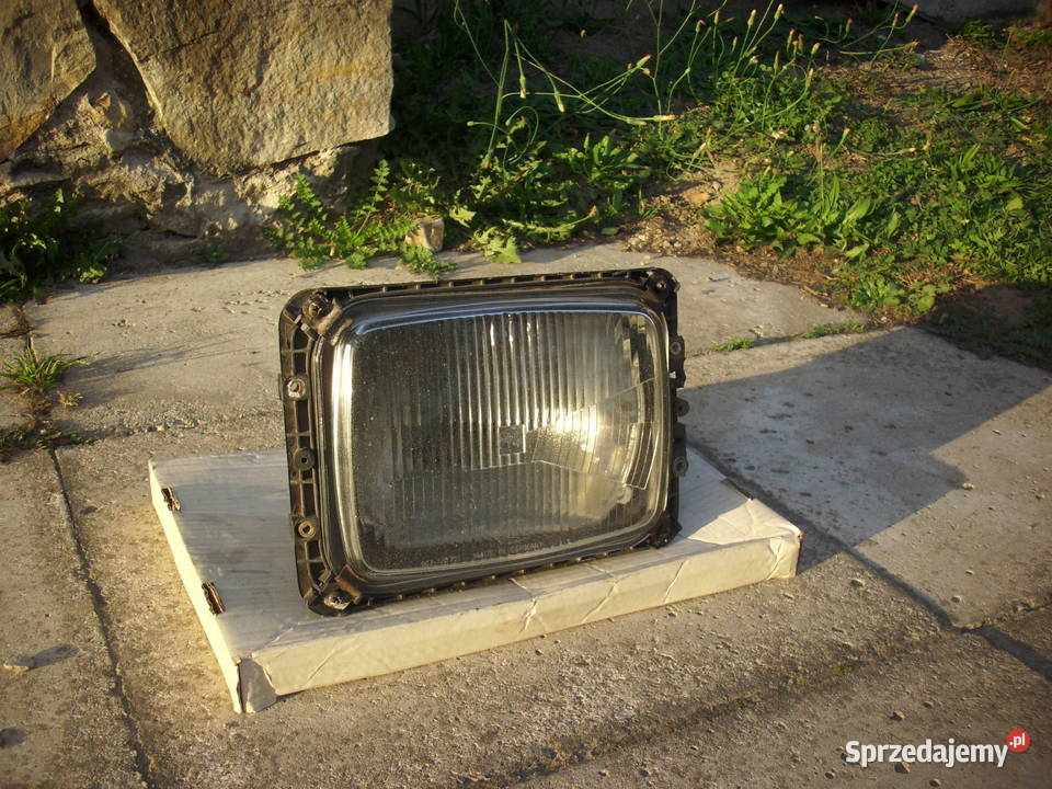 Reflektor lampa HELA lewa przód MERCEDES T1 Kielce