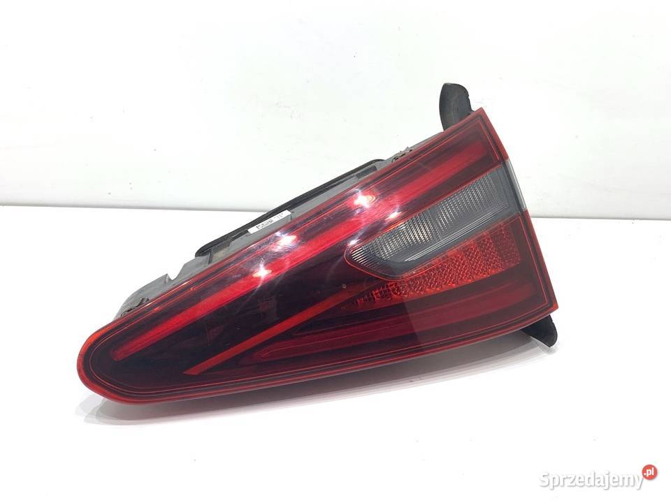LAMPA TYŁ PRAWA WEWNĘTRZNA ALFA STELVIO