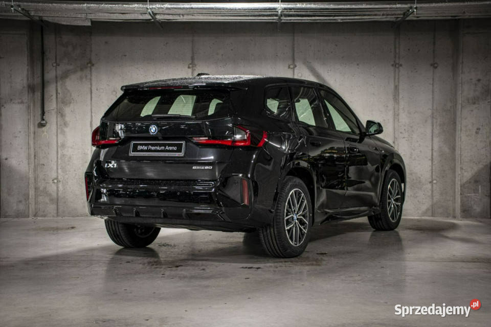 BMW iX1 iX1 eDrive20 z ratą 850 netto centralny zamek Łódź sprzedam