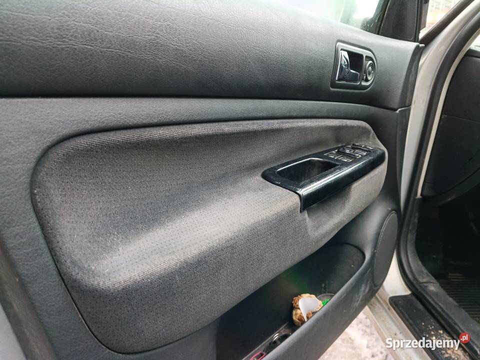 VW golf 16 8v LPG 4 el szyby el szyberdach 276000km Lublin sprzedam