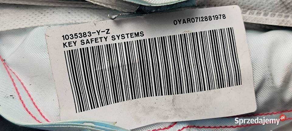 KURTYNA PRAWA SKODA FABIA III 6V0880742B Lipno