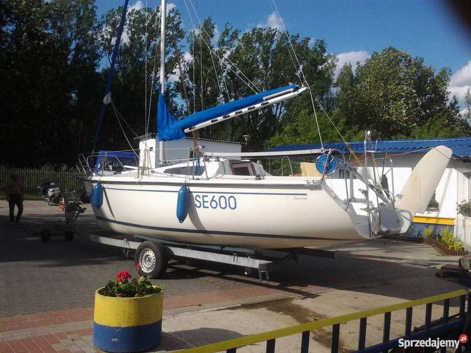 Sprzedam jacht Sportina 680 z 1998 r z silnikiem Żeglarstwo Kozery