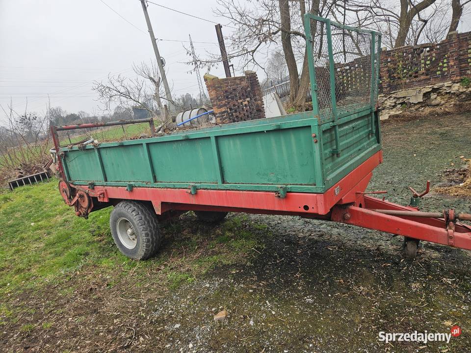 Rozrzutnik jedoosiowy nieuszkodzony śląskie Łaziska Górne sprzedam