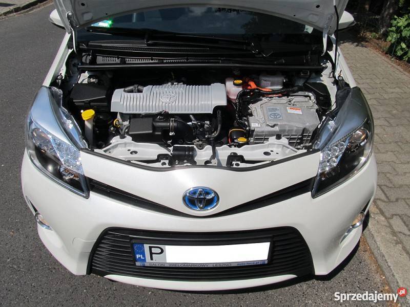 Sprzedam nieuszkodzony Toyota Yaris III 2014 Leszno sprzedam