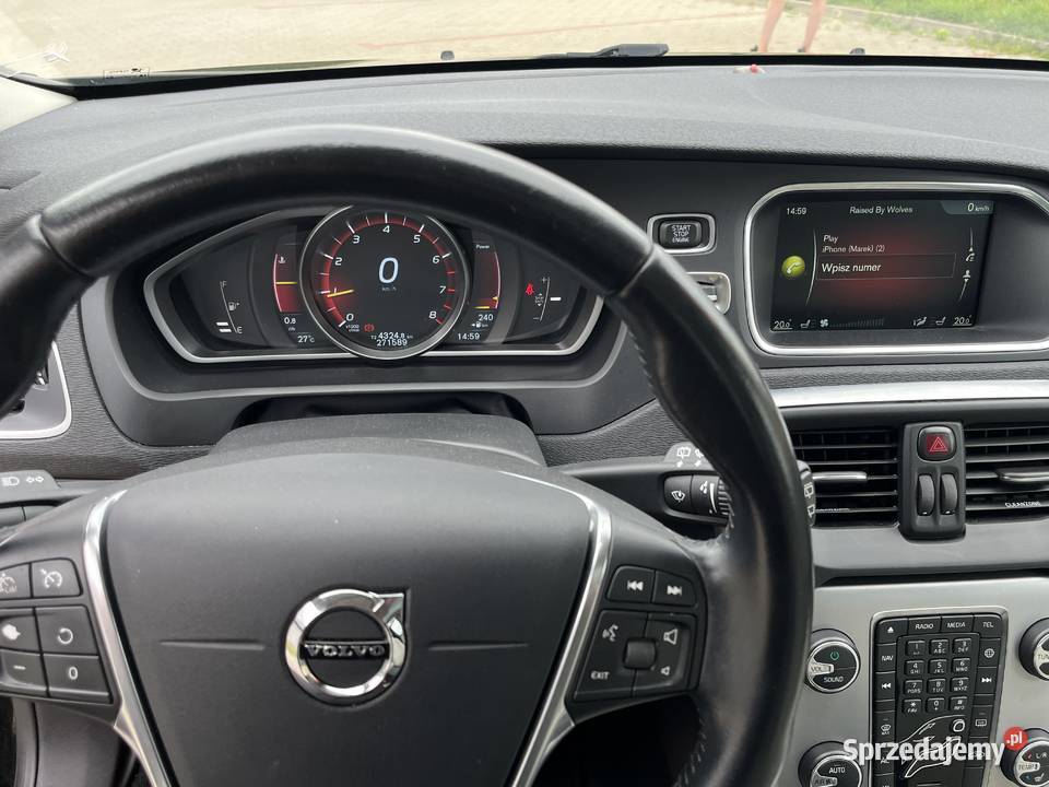 Volvo V40 II 20 20 T2 122 INSCRIPTION Benzyna Białystok