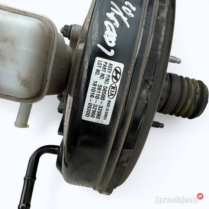 Serwo hamulcowe 585003Z980 Hyundai i40 16 CRDI osobowe