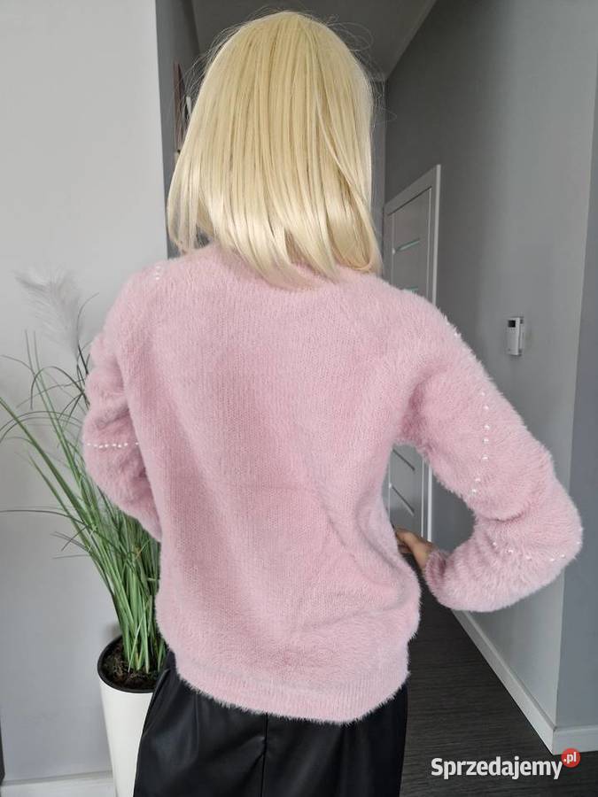 Sweter w pudrowym rózu zachodniopomorskie