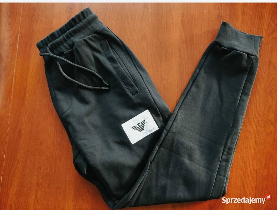 Komplet armani Szczecin sprzedam