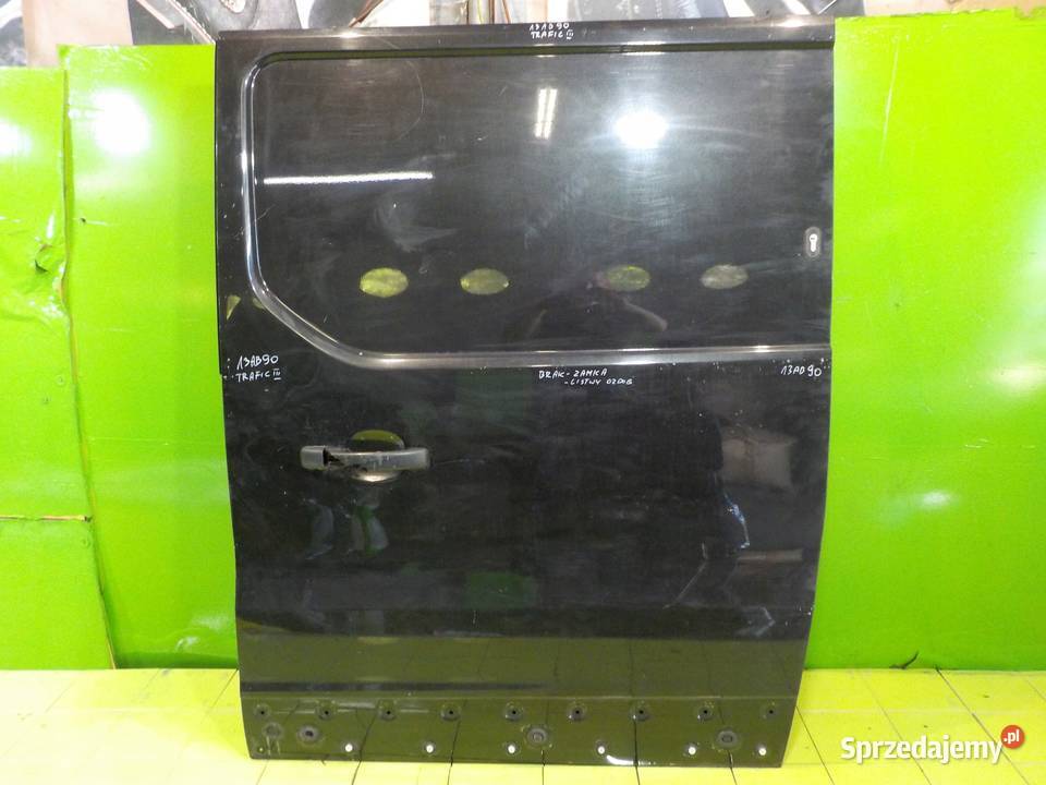 RENAULT TRAFIC III 16 DCI 16r drzwi przesuwne osobowe sprzedam