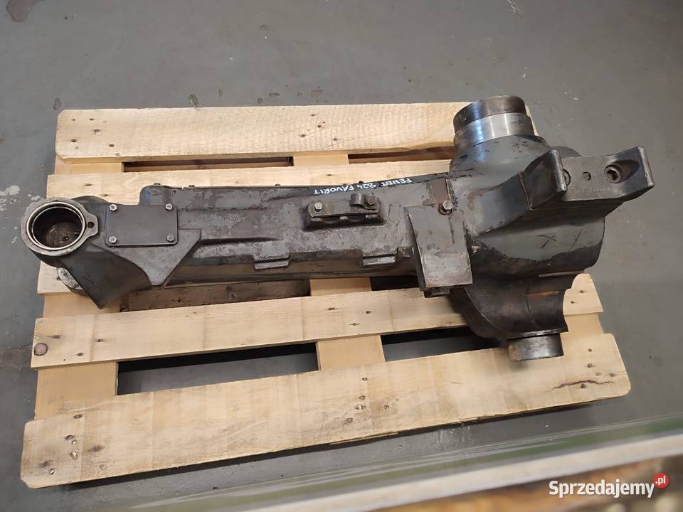 Obudowa przedniej osi prawa G816300020011 Fendt Wilkowo