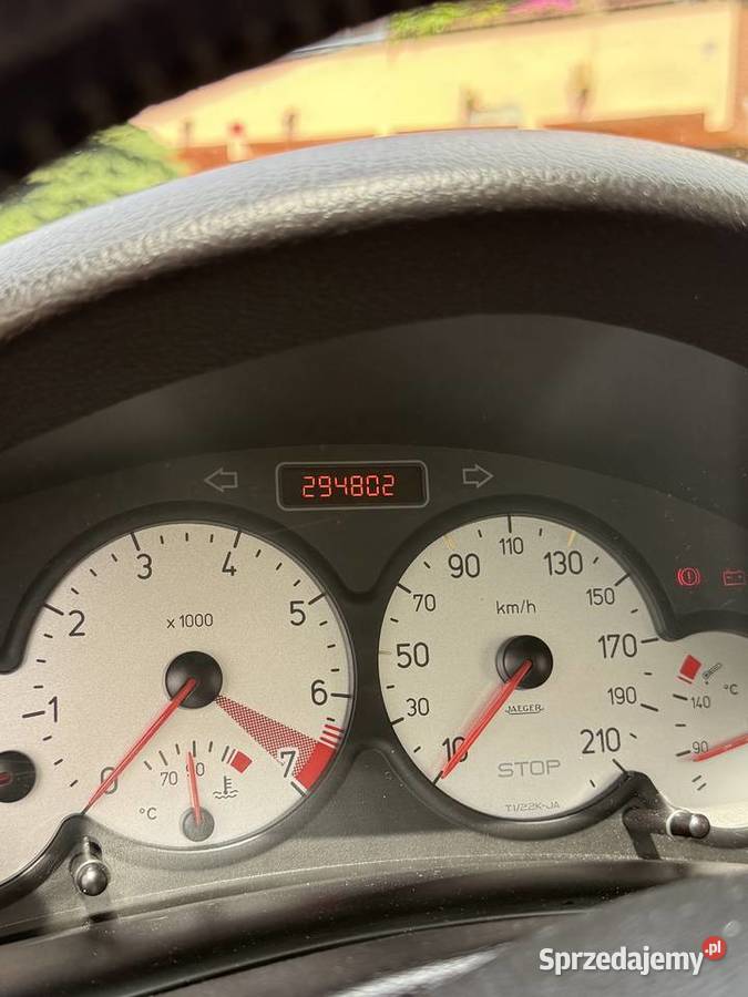 Peugeot 206CC 16 benzyna 2002r car audio Rok produkcji 2002 Lublin