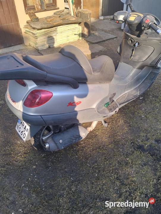 Piaggio x9