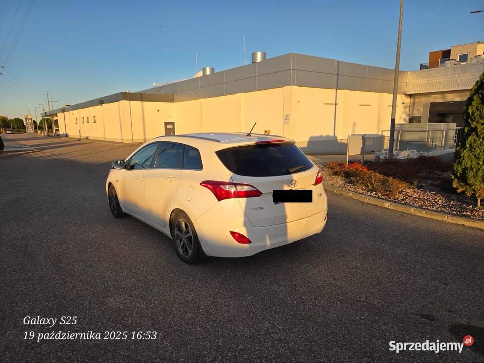 Hyundai i30 kombi 16 CRDI 100KW 136 aluminiowe felgi i30 Gdańsk sprzedam
